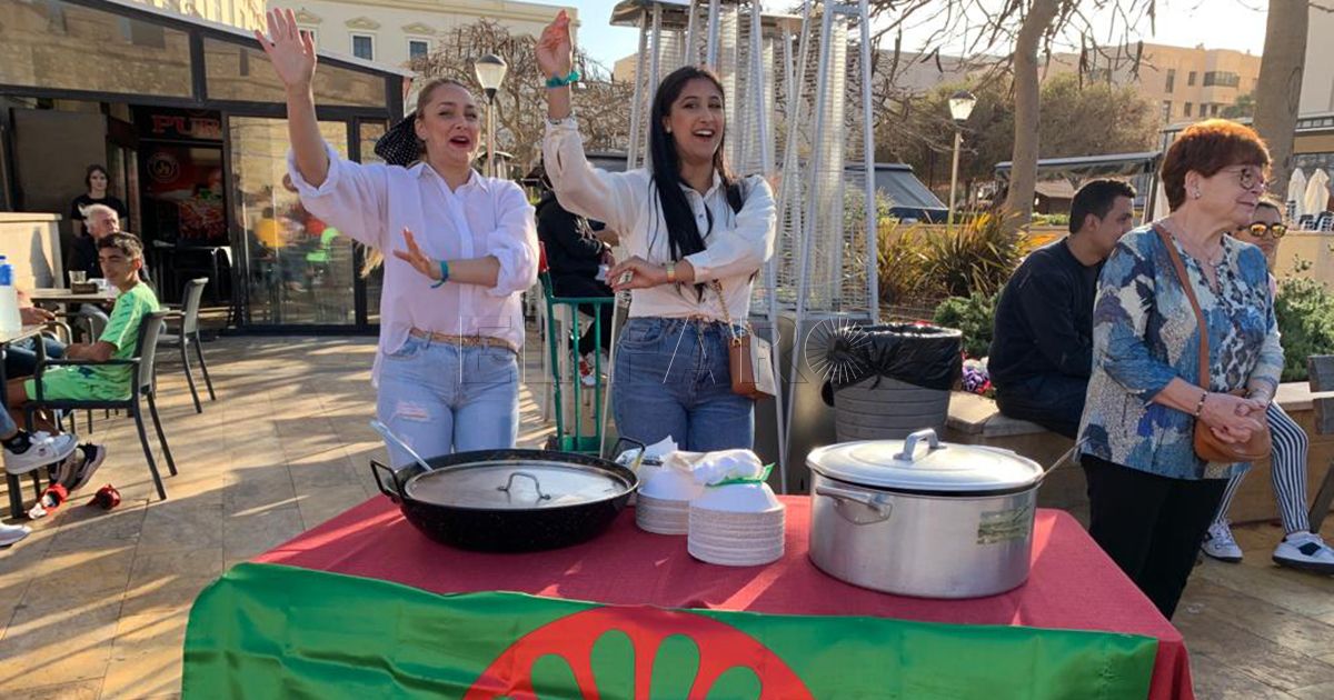 Flamenco y potaje Potaje Gitano a ritmo de flamenco para conmemorar el día de esta comunidad