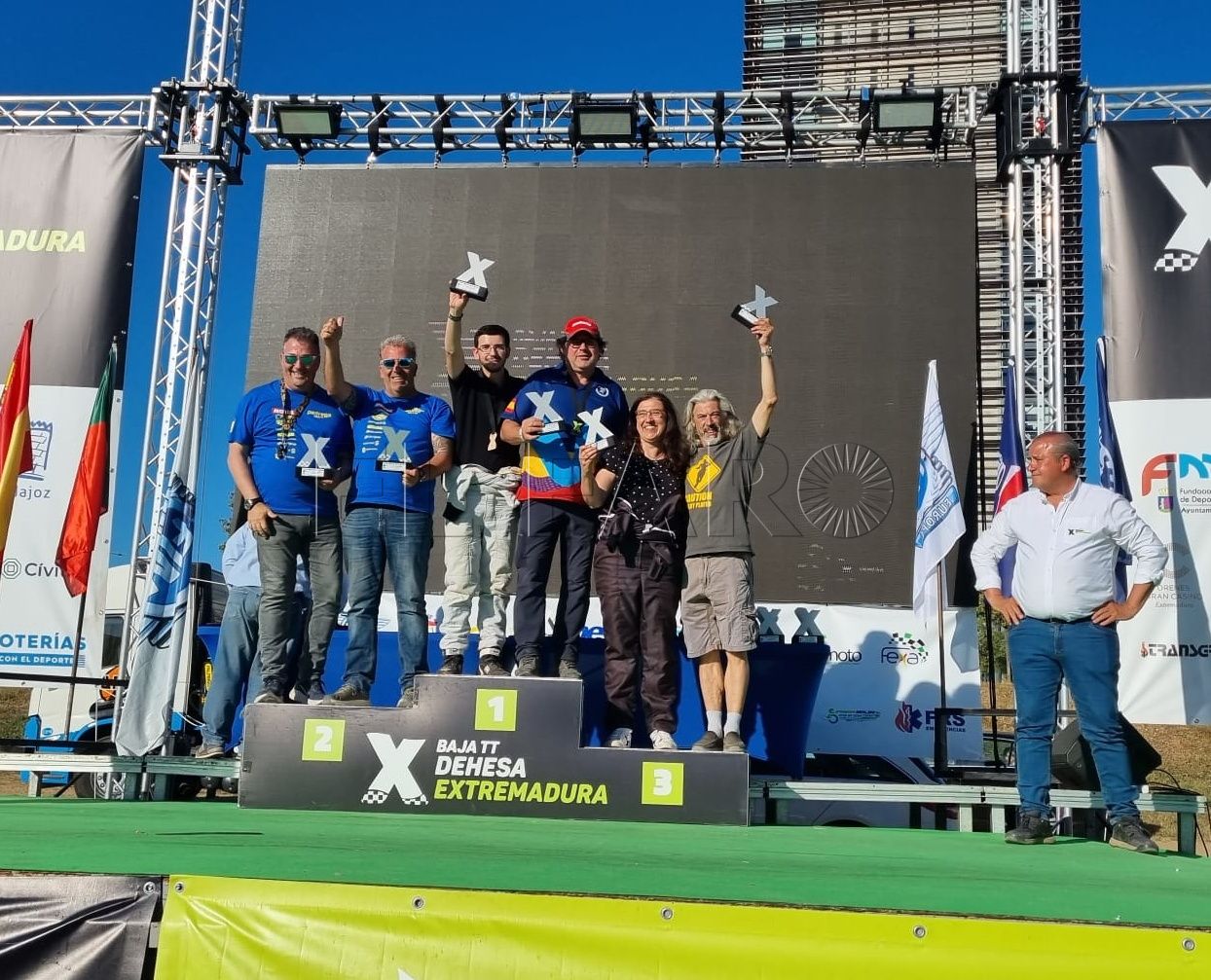 López Ávila 4 Manuel López y Rubén Ávila ganan el Rallye Baja TT Dehesa Extremadura
