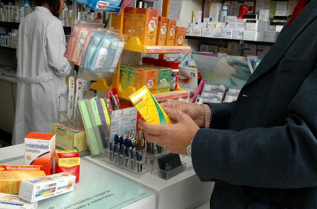Medicamentos e1681816757427 Un medicamento para el cáncer y un colirio antibiótico, los más buscados en las farmacias de Melilla