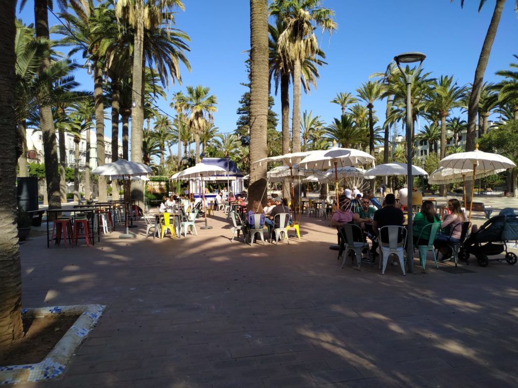 WhatsApp Image 2023 04 16 at 18.29.41 ¿Se llenan las terrazas en Melilla? Hosteleros y clientes no se ponen de acuerdo