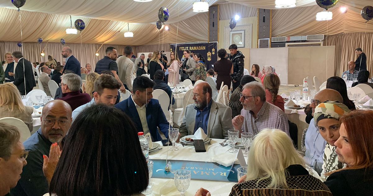 celebración La Ciudad celebra la ruptura del ayuno institucional con más de un centenar de invitados