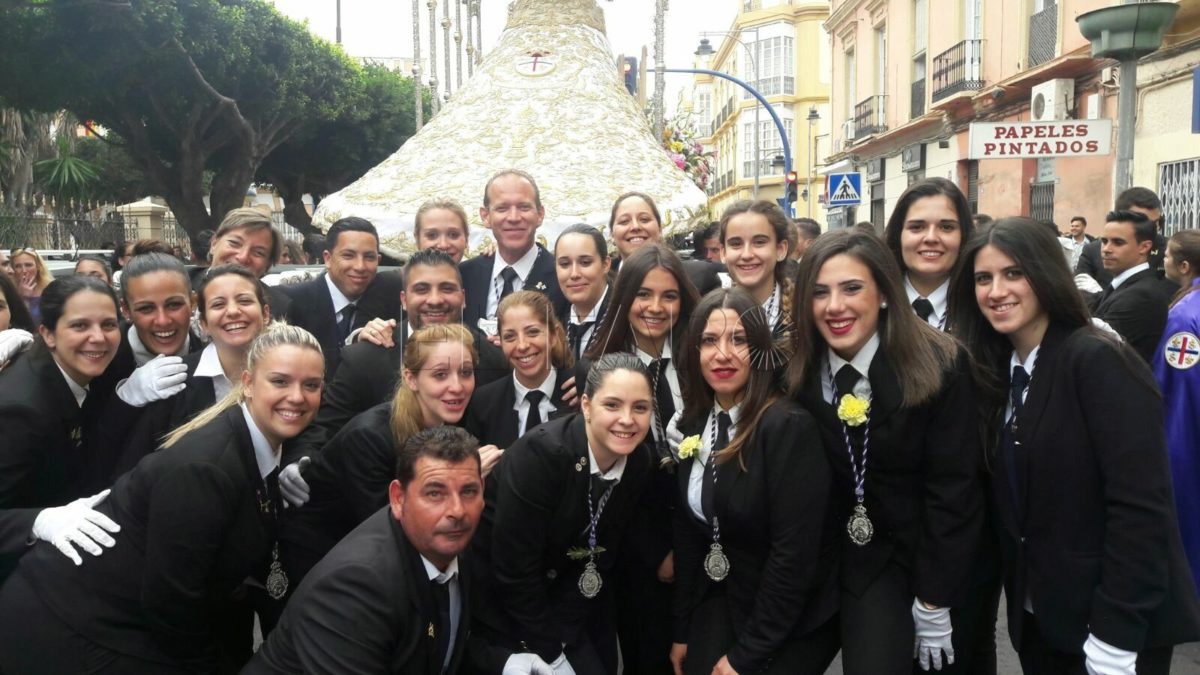 eee9b40a 0ff5 40d0 9f9d 7cbed1ca9d5a e1680777555722 Lourdes (nombre ficticio): "Gracias a las mujeres de trono la Semana Santa de Melilla sigue viva"