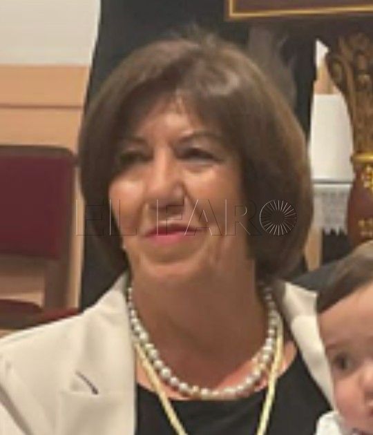 paqui “Ser cofrades es hacer de las procesiones una viva y coherente manifestación de fe”