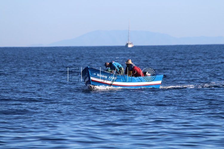 pateras pescadores marroquies en ceuta 5 750x500 1 Marruecos sancionará a armadores nacionales que pesquen ilegalmente en España