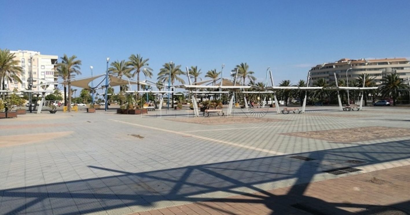 plaza multifuncional de san lorenzo recorte 1 El rezo colectivo por el fin del Ramadán se celebrará finalmente el sábado