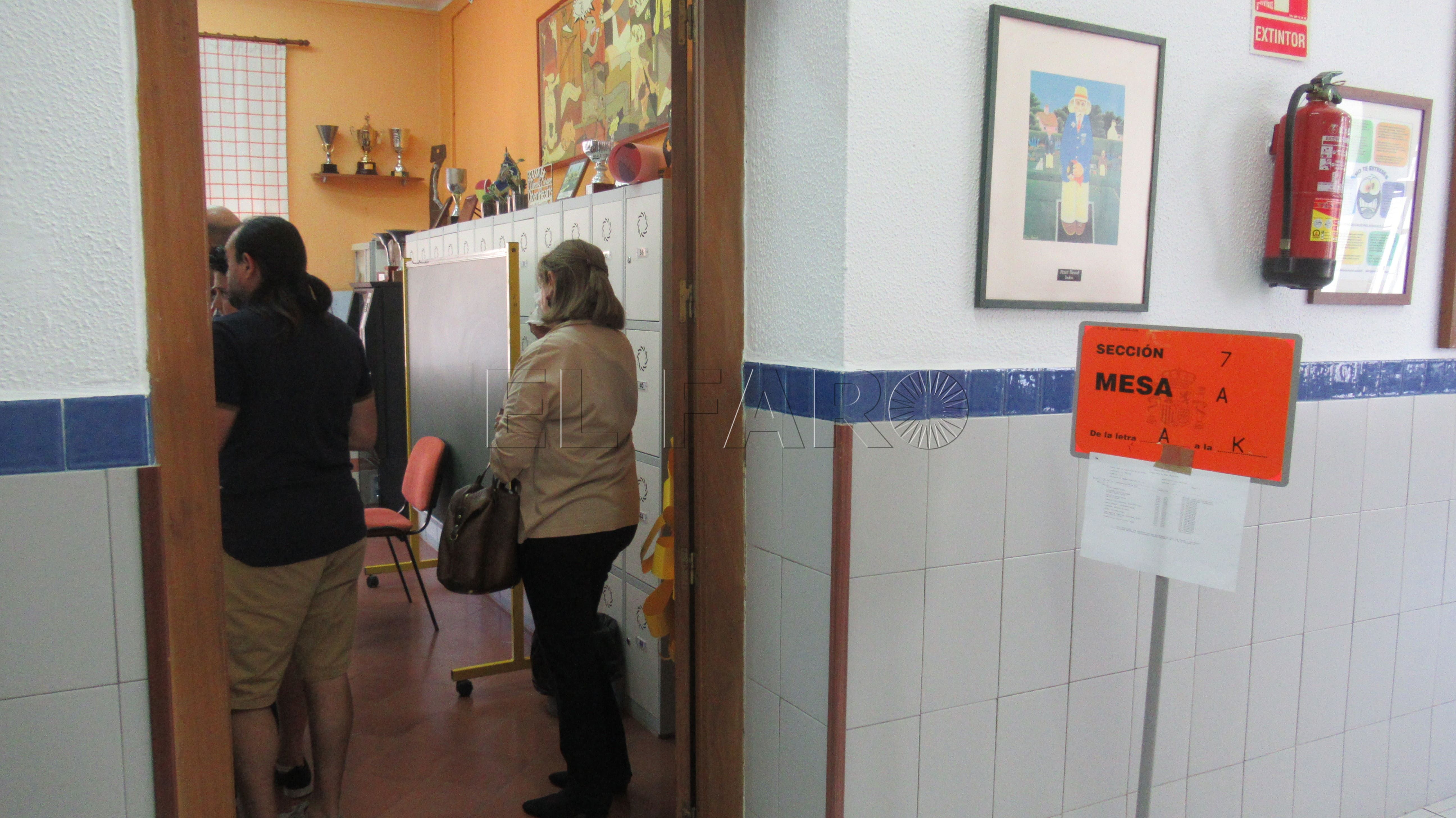 2 11 1 49.341 melillenses están convocados hoy a las urnas tras una campaña convulsa
