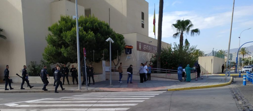 2 11 Mucho movimiento en la Jefatura de Policía por los registros relacionados con la compra de votos