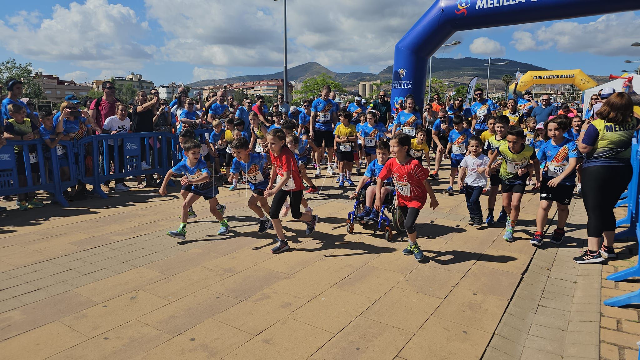 346822934 785191652979959 3163249739072489785 n Espectáculo en un bonito día solidario