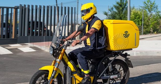 Correos moto e1683105009637 Correos celebra el domingo las pruebas de examen para cubrir 7.757 puestos fijos en toda España, 9 de ellos en Melilla