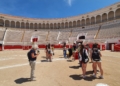 Coso Estudiantes de intercambio del IES Enrique Nieto visitan la Mezquita del Toreo
