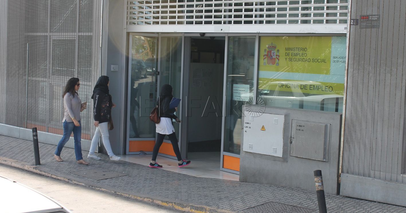 Moh niega que la división de los planes de empleo de educación en dos fases tenga que ver con la reducción del paro antes de las elecciones