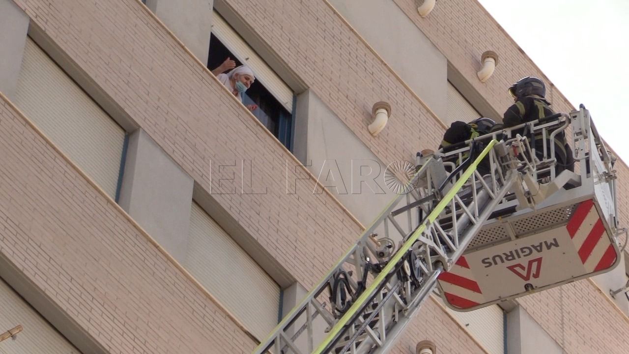 WhatsApp Image 2023 05 02 at 11.43.05 Incendio en un edificio de nueve plantas en Averroes