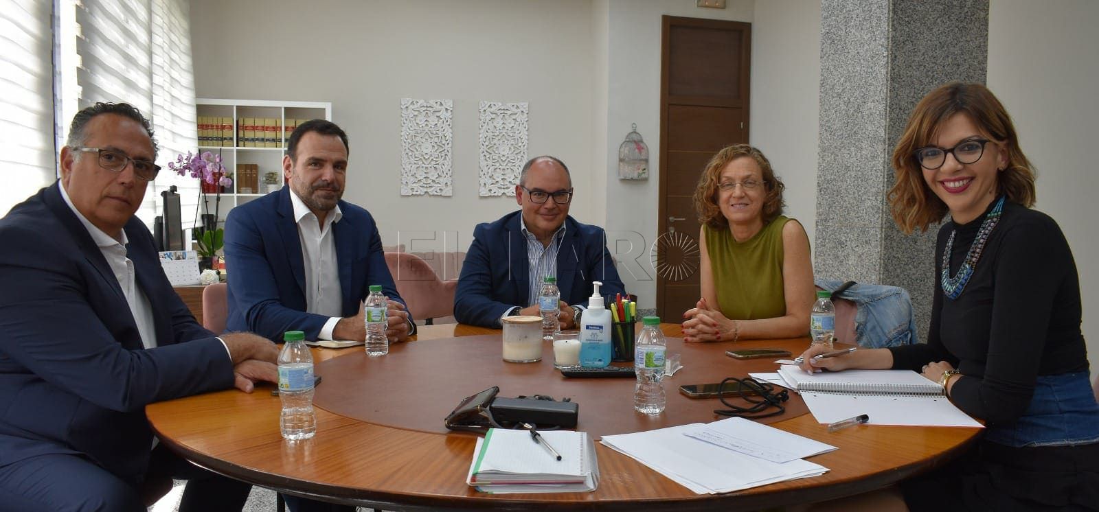 Reunión en Delegación de Gobierno sobre los horarios de los barcos