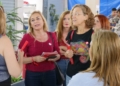 Gloria Rojas hace campaña en el Mercado del Real