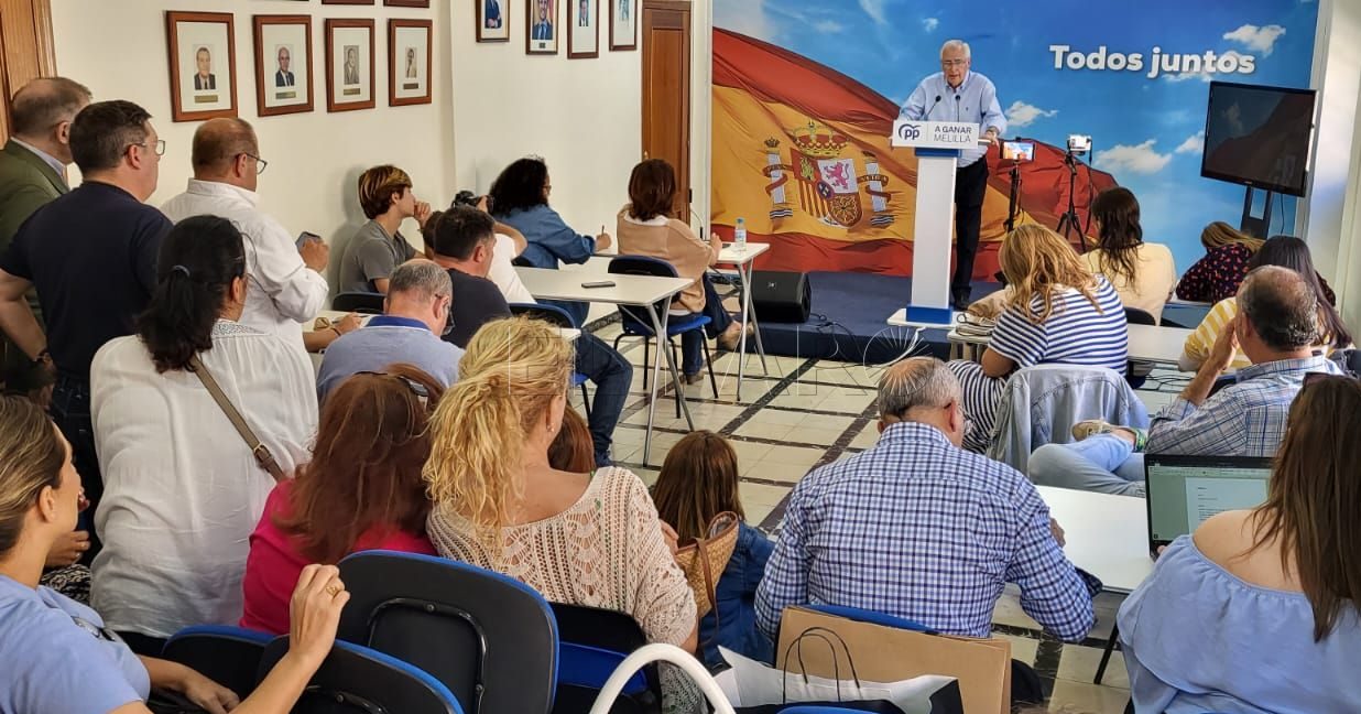 WhatsApp Image 2023 05 29 at 12.59.54 5 e1685359987771 Imbroda: "Se acabó la historia del voto por correo en Melilla"
