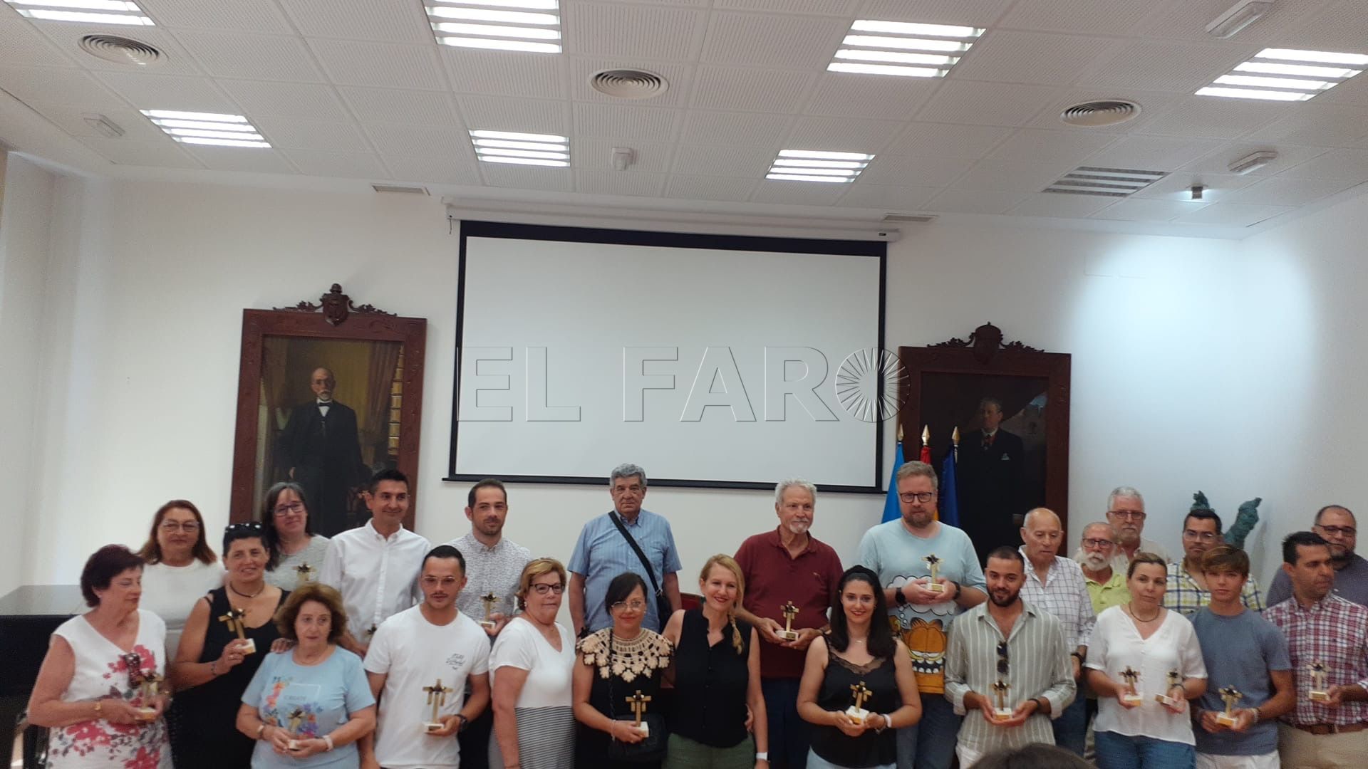 El concurso de las Cruces de Mayo finaliza con la entrega de premios