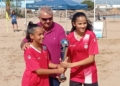 22D 10 La Peña Real Madrid se alza con el título en alevín femenino