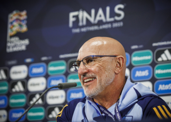 25D 1 2 El clásico europeo que mide al seleccionador Luis de la Fuente