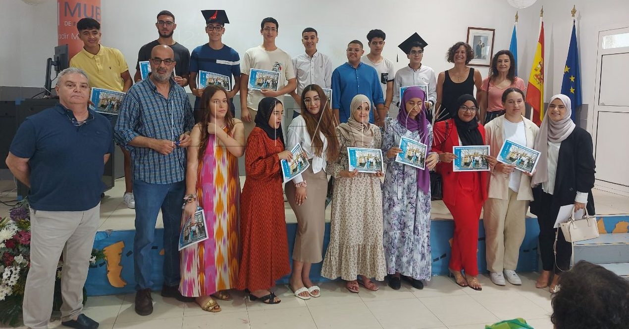 4o C e1686991948967 Un centenar de alumnos celebra el fin de curso en el IES Rusadir