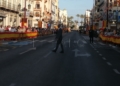 5415a55c d542 4080 a314 85f7ec1c55c7 La Avenida, abarrotada de gente para seguir el desfile del Difas 2023