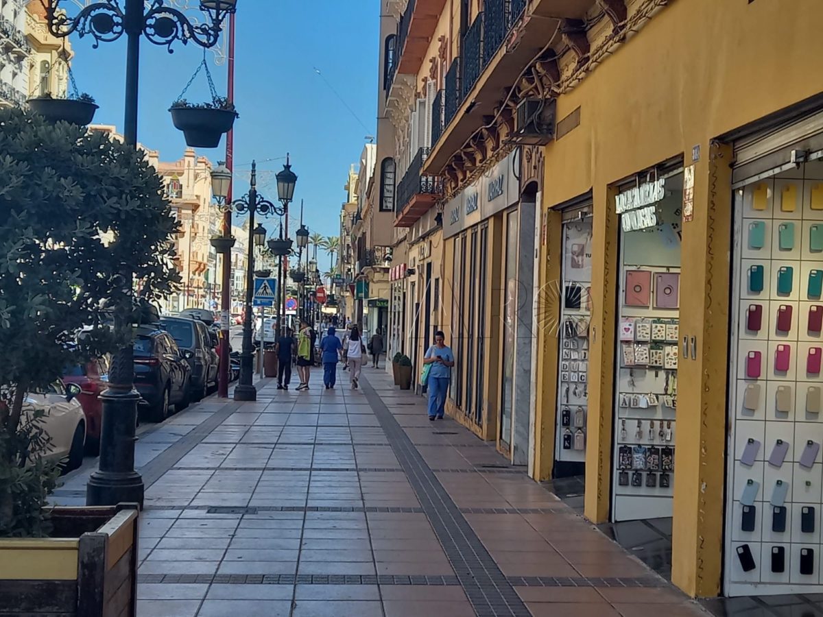 Avenida 1 e1686773322558 Los melillenses también viven estrés y enfado en su puesto de trabajo