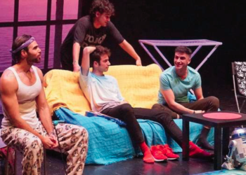 Ángel Caballero, Daniel Arias, Iván Montes y Alejandro Vergara son los protagonistas de la obra.