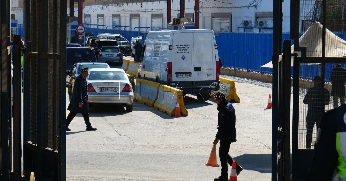 Reapertura de la aduana 1 Enrique Alcoba: "O Marruecos está engañando a España o España está engañando a Melilla y Ceuta"