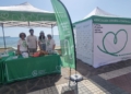 WhatsApp Image 2023 06 17 at 11.01.54 2 La AECC de Melilla lleva su campaña de prevención del cáncer de piel a la playa de Los Cárabos