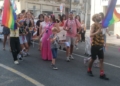 WhatsApp Image 2023 06 24 at 21.12.31 1 Un centenar de personas se lanzan a la calle por el Orgullo