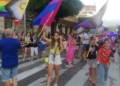 WhatsApp Image 2023 06 24 at 21.12.34 1 Un centenar de personas se lanzan a la calle por el Orgullo