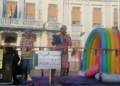 WhatsApp Image 2023 06 24 at 21.12.55 Un centenar de personas se lanzan a la calle por el Orgullo