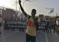 WhatsApp Image 2023 06 24 at 22.59.36 1 Unas 250 personas claman en una marcha contra lo que sucedió en Melilla el 24J