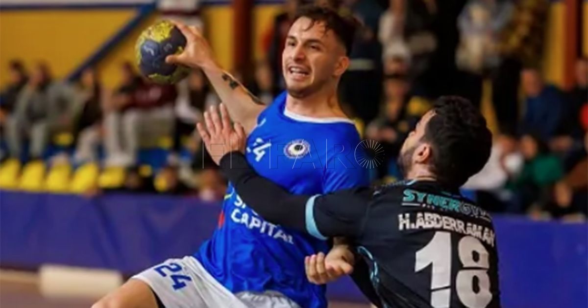 323232323232 El mexicano Villalobos sigue un año más en Melilla