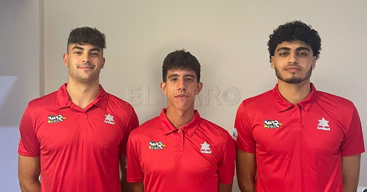 33232323 El CV Melilla felicita a sus jugadores Sub-21 Ruda, Sufian El Mesaoui y Azzdin
