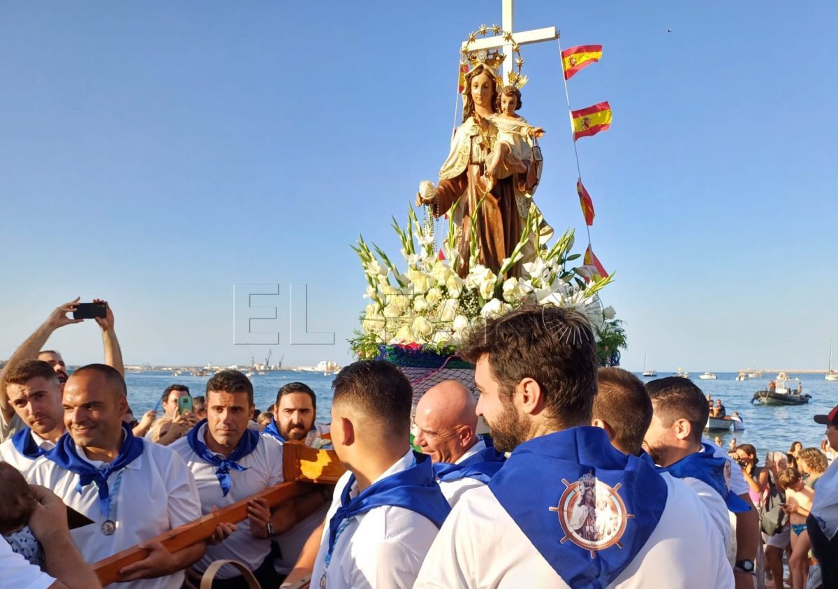 419700a1 63b7 4b40 87e9 eb35670095fb e1689538215695 La “reina de los mares” recorre las calles de Melilla