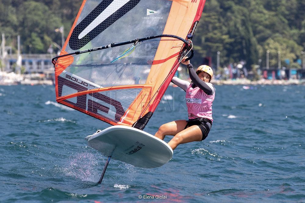 F0iRMadWAAAmKnB Azul Sánchez, undécima en el Europeo iQFOil Juvenil
