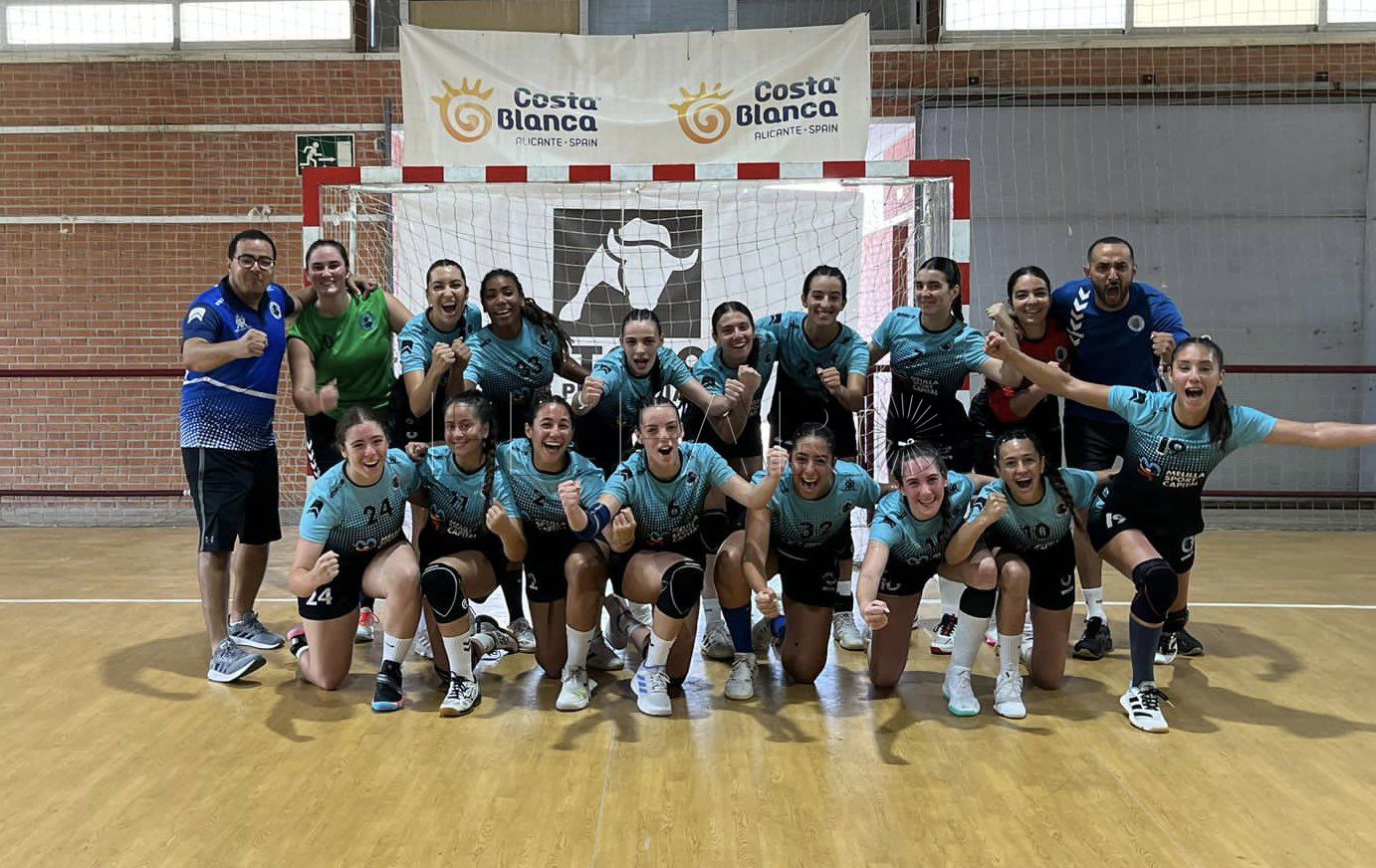 F1JB6URXwAAttcM El BM T- Maravilla logra dos títulos en Alicante