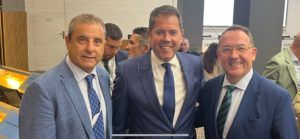 FOTO ASAMBLEA 3 Garamendi confirma que estará en Melilla el 21 de septiembre