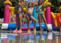 Foto de Nabil Bonnemaisón visita el 2º taller de inglés "Pop Summer" subvencionado por la Consejería de Educación que vuelve a convocar a 120 niños