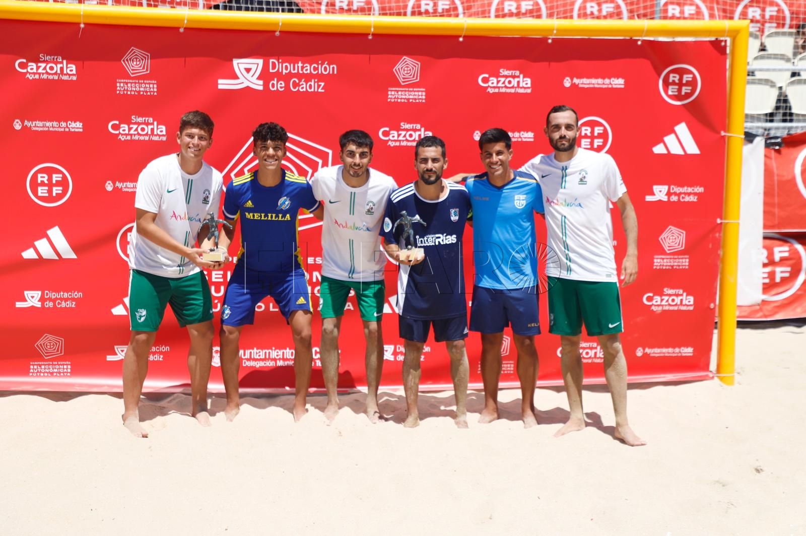 WhatsApp Image 2023 07 30 at 14.50.50 3 Melilla presente en la entrega de trofeos de estos Nacionales