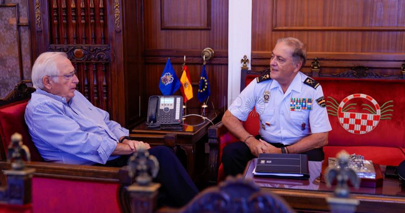 togores e imbroda recorte Imbroda recibe en su despacho al Jefe Superior de Policía