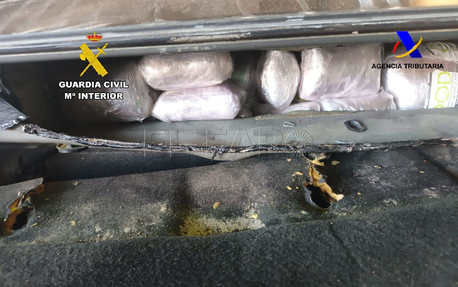 02 Droga oculta doble fondo Localizados 333,40 kilos de polen de hachís en el puerto
