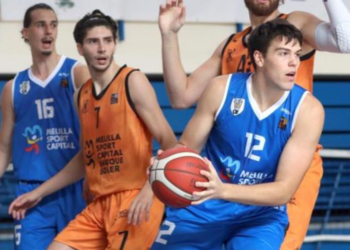19D 1 Javi Menéndez se convierte en el sexto miembro del plantel azulino