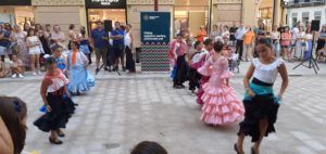 25201a25 2285 49b3 9f75 5d036c5a7cb0 El Ballet Colores estuvo animando a los melillenses con actuaciones y talleres