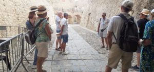 4970a4a9 ea19 403e b23c 9ed801f9d456 ‘Un abrazo de asedio’ por la historia de Melilla La Vieja