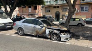 514980f1 ebd8 4398 99da 92e03243aa23 Arde un vehículo de madrugada en el barrio del Real