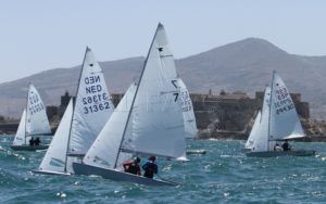Regata Melilla 01 Alexandre Tinoco y Alba Muñoz, primeros líderes del III Trofeo de vela ligera RCMM-MSC Snipe
