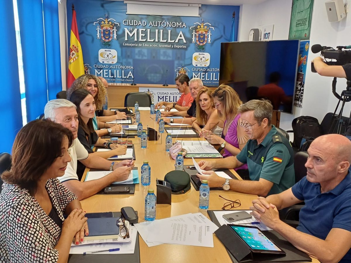 Reunión e1692902658303 Reunión para establecer el protocolo contra agresiones hacia la mujer en la Feria