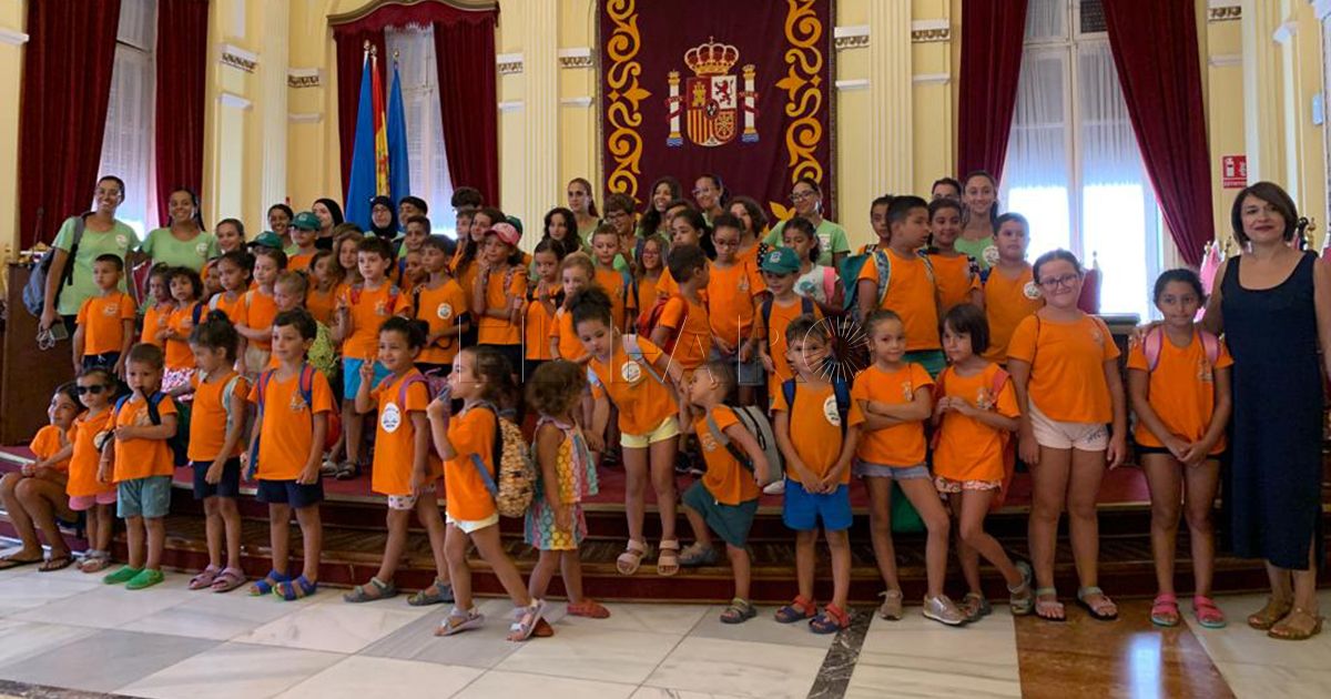 Visita Asociación Inserción Las colonias de la Asociación Inserción visitan el Salón Dorado de la Asamblea