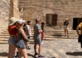 WhatsApp Image 2023 08 03 at 19.39.53 Turistas de diferentes partes de España disfrutan de 'Melilla la Vieja: el origen'